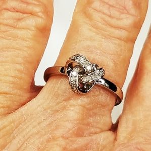Diamond Love Knot Ring